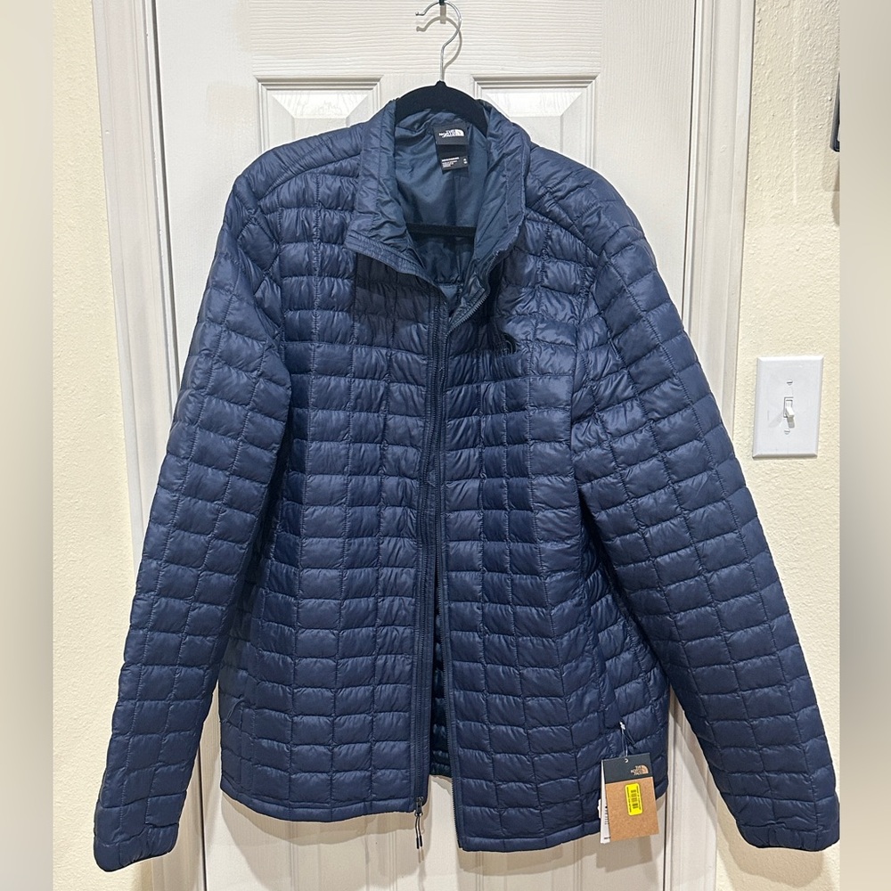 Men’s XL The North Face light puffer jacket